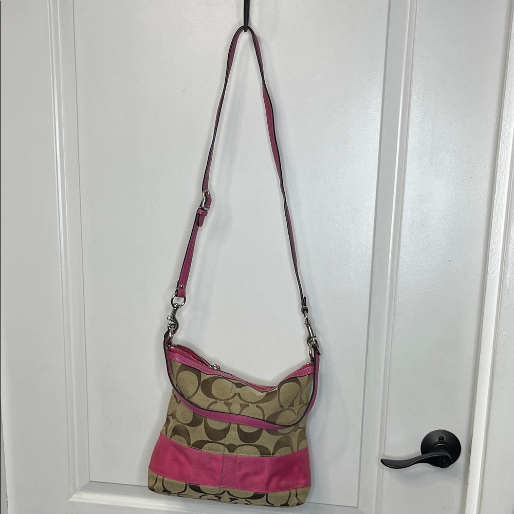 Coach 2009 Tan and Pink Shoulder Bag #297